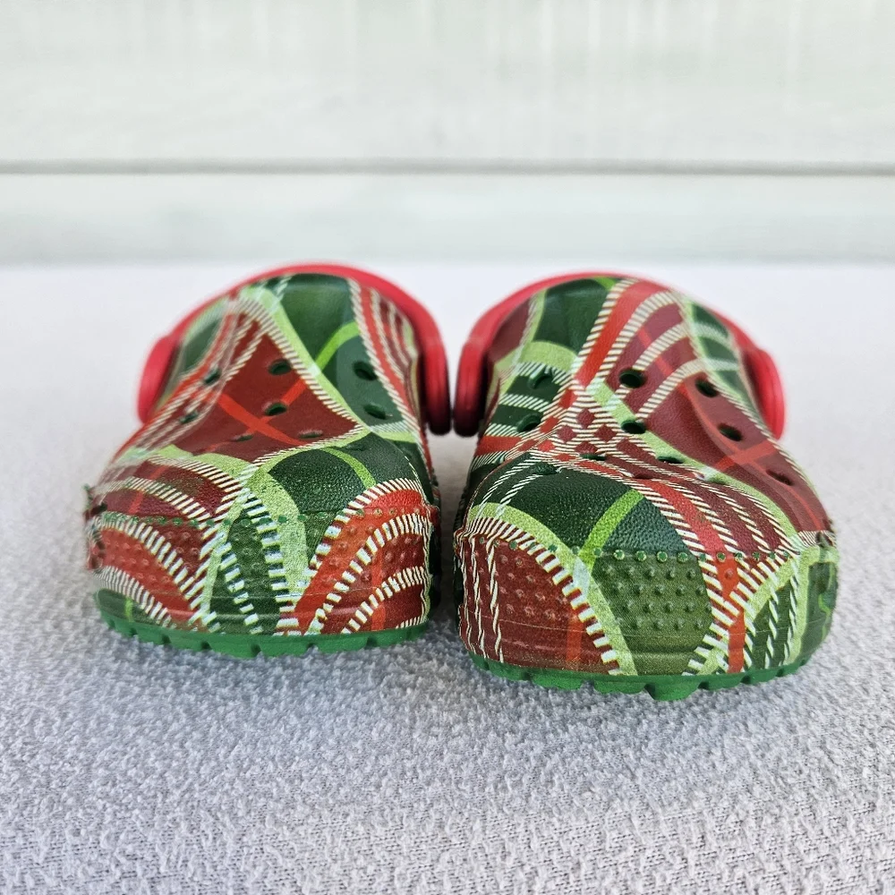Crocs Baya Holiday Christmas Plaid Clogs Green Red Toddler SZ C4 Slip-On